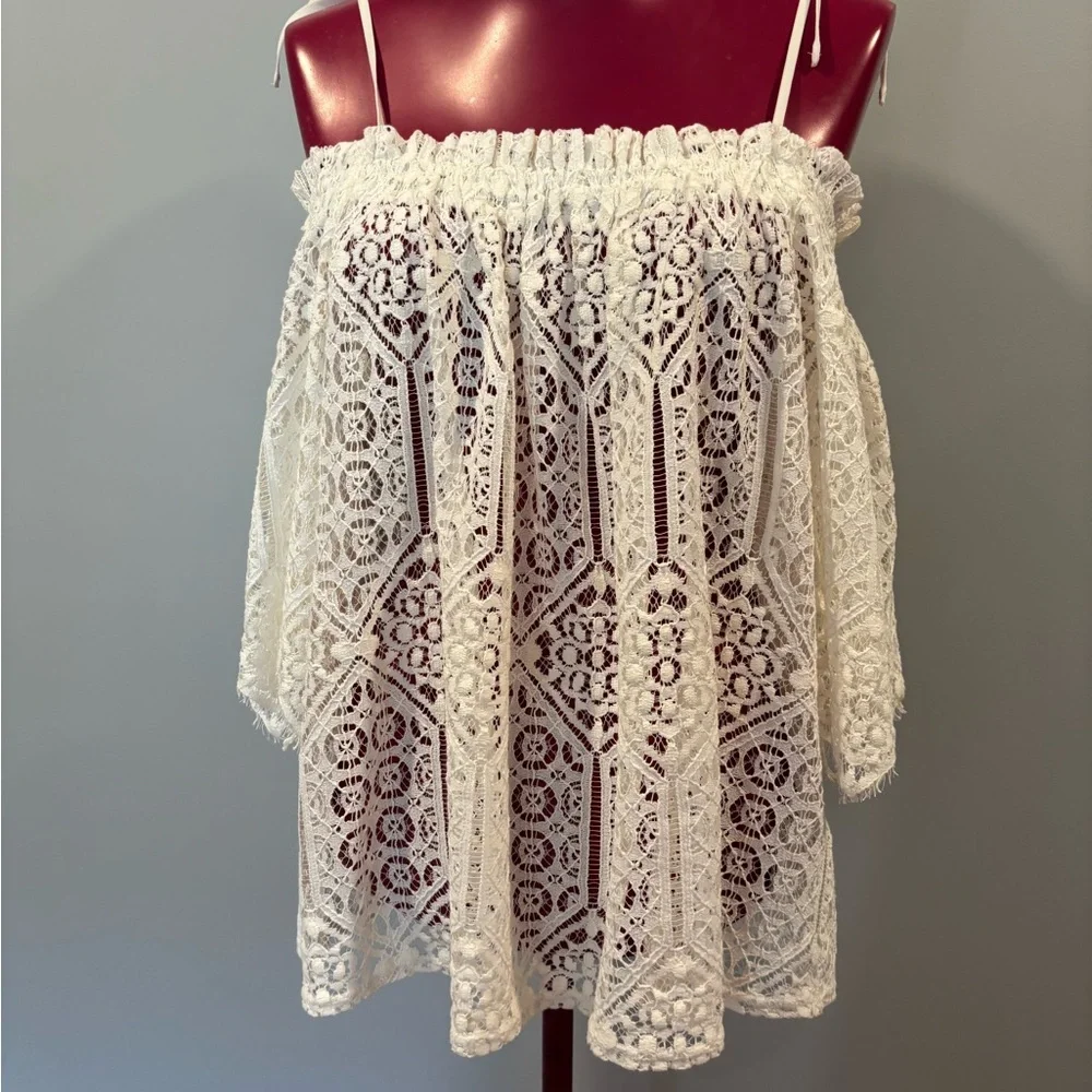 H&M Women's White off the shoulder Lace Top size 10